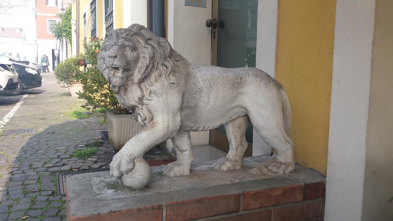 Albergo Ristorante Leon D'Oro Este Luaran gambar